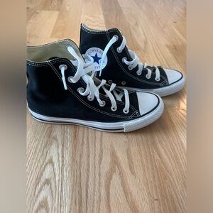Chuck Taylor All Star Canvas in Black- size 7.5. Excellent condition!